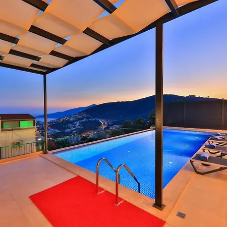 Modern 4 Bedroom With Sea Views & Salt-water Pool Βίλα *