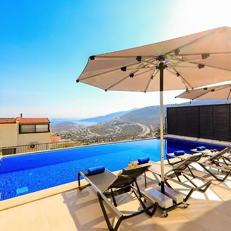 Βίλα Modern 4 Bedroom With Sea Views & Salt-water Pool