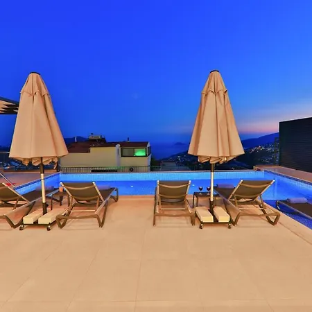 Modern 4 Bedroom With Sea Views & Salt-water Pool * Κας